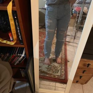 Light wash high waisted boyfriend jeans